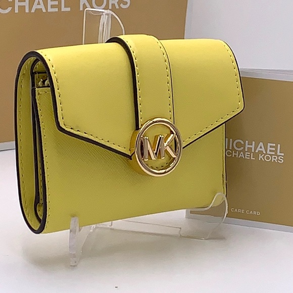 NWT MICHAEL KORS CARMEN MEDIUM FLAP BIFOLD WALLET SUNSHINE COLOR - Picture 2 of 13